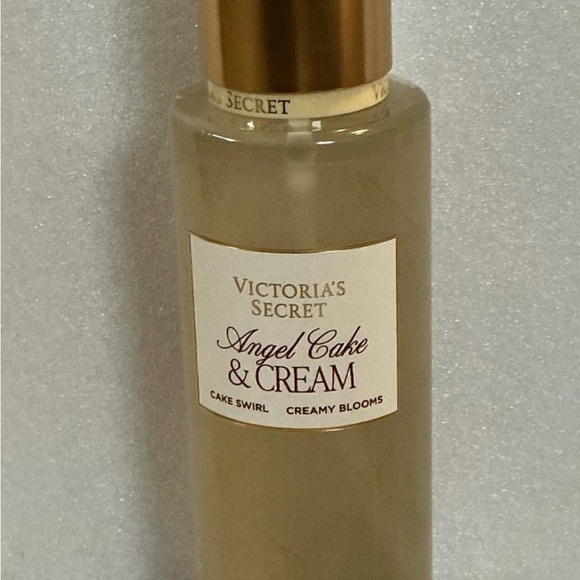 Victoria's Secret Other - Victoria's Secret Angel Cake & Cream  Mist